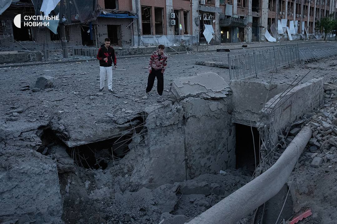 Aftermath of a massive Russian ballistic missile attack in Kyiv's Lukianivka district, 19 July 2026. Photo: Suspilne