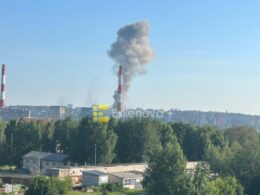 Smoke billows over Kirov, Russia, following a reported Ukrainian strike on the Avitek defense plant, 25 July 2026. Photo: Exilenova+