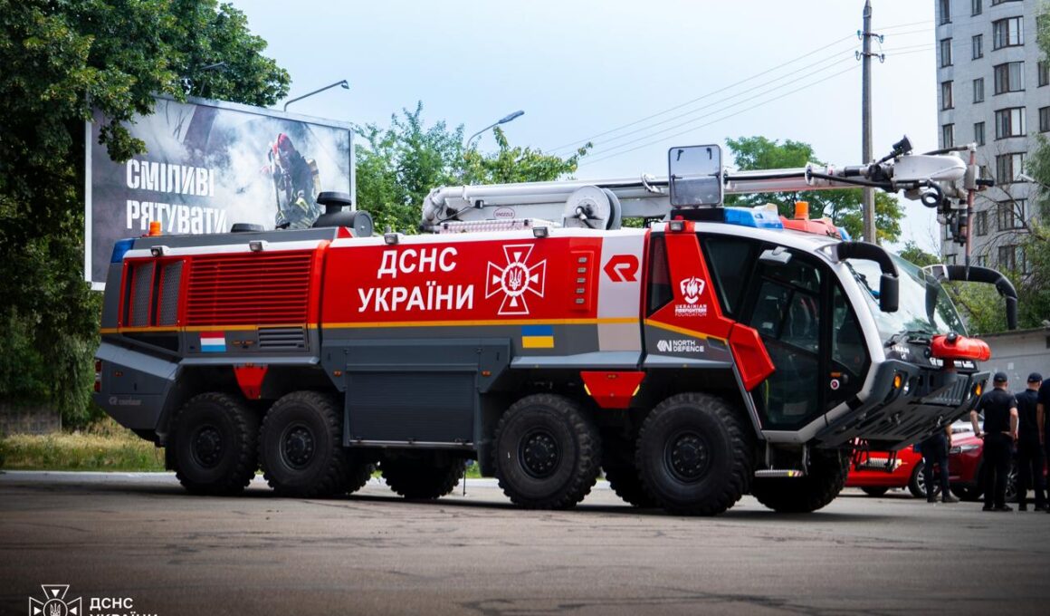 A Rosenbauer Panther 8×8 airport firefighting vehicle. Source: The Ukrainian State Emergency Service