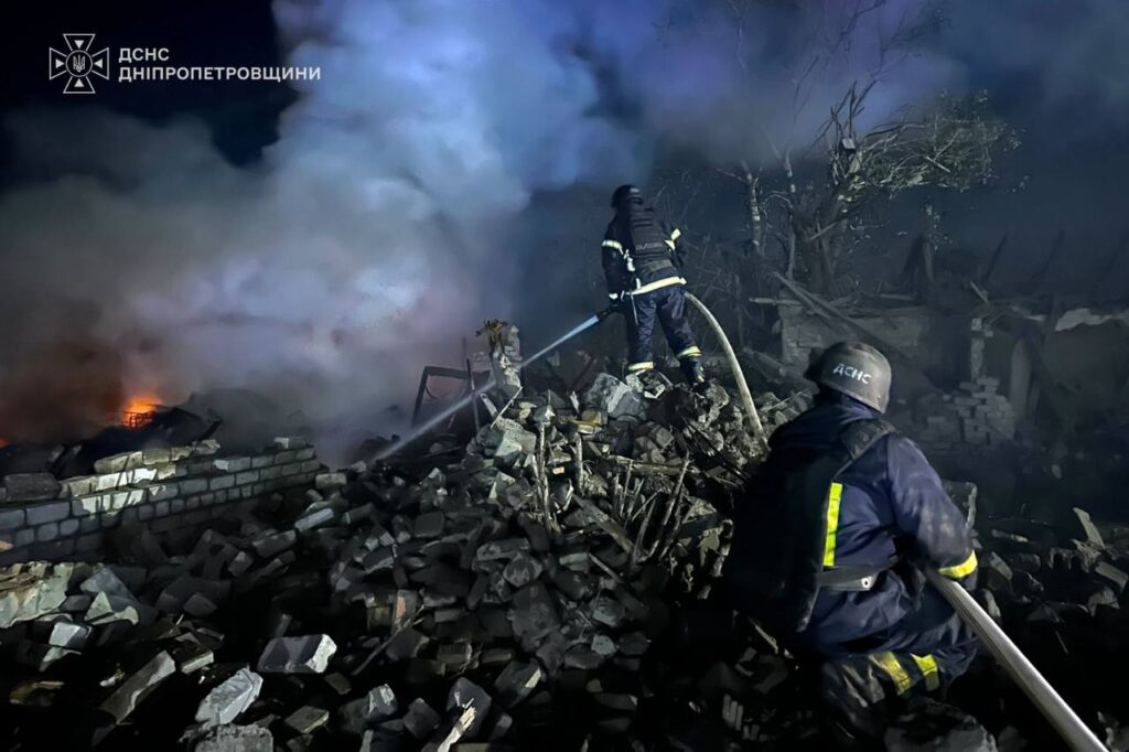 Rescuers search through rubble in the aftermath of a Russian ballistic missile attack on Radushne, Dnipropetrovsk Oblast, Ukraine, 30 July 2026. Photo: Ukraine's State Emergency Service