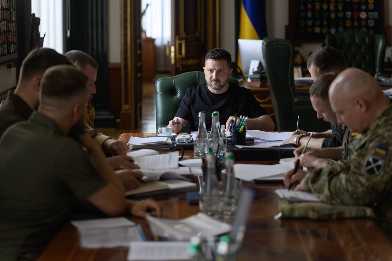 ukraine draws up new target list its long-range drones—and vows keep firing · post president volodymyr zelenskyy chairs meeting military commanders deep strikes russia 26 2026 middle news ukrainian reports