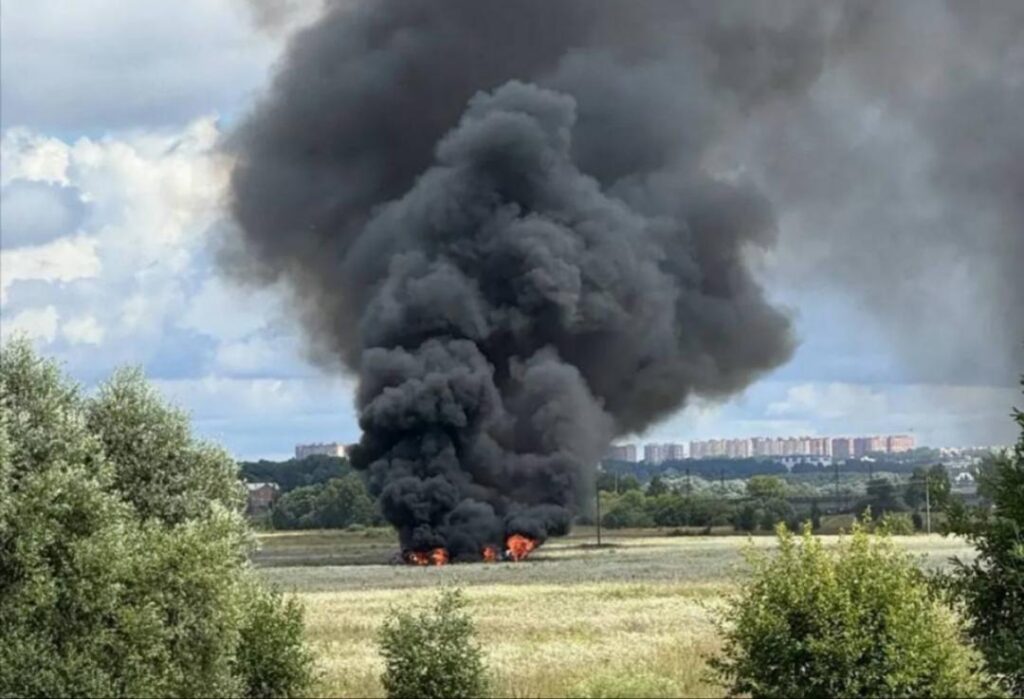 Russia’s Su-57 newest stealth fighter crashes near Moscow—and the suspects are Russian air defenders