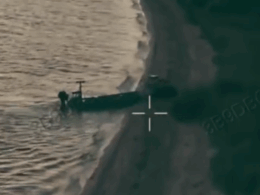 Soldiers of the 123rd Territorial Defense Brigade landed a ground robotic complex on the Russian-held shore of the Kinburn Spit in Mykolaiv Oblast. Source: The 123rd Territorial Defense Brigade