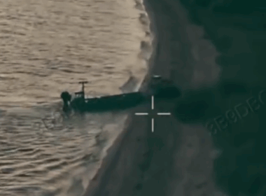 Soldiers of the 123rd Territorial Defense Brigade landed a ground robotic complex on the Russian-held shore of the Kinburn Spit in Mykolaiv Oblast. Source: The 123rd Territorial Defense Brigade