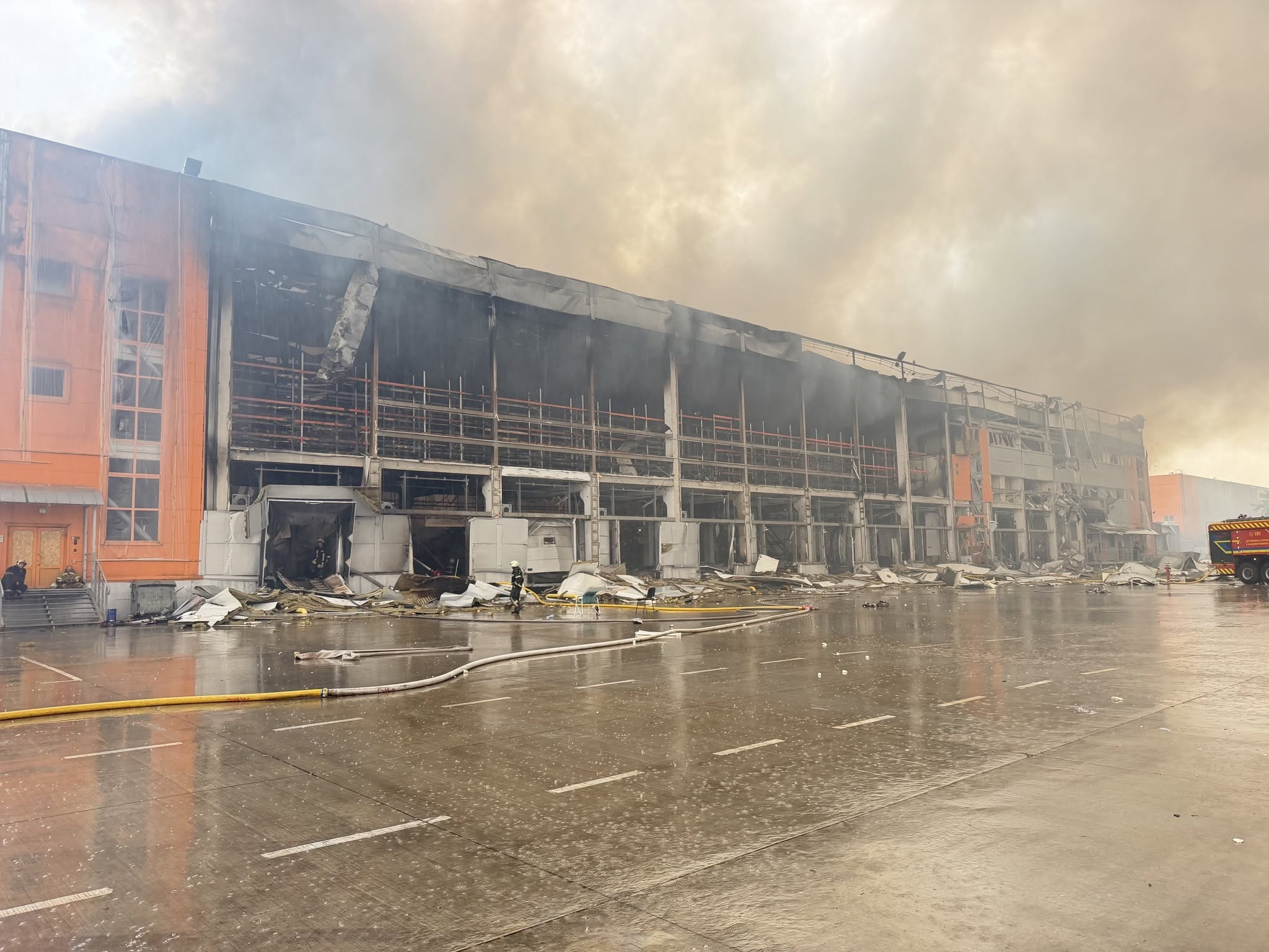 Russia's overnight barrage burned down the Ukrainian warehouse of a German household brand, Liqui Moly. Source: Liqui Moly