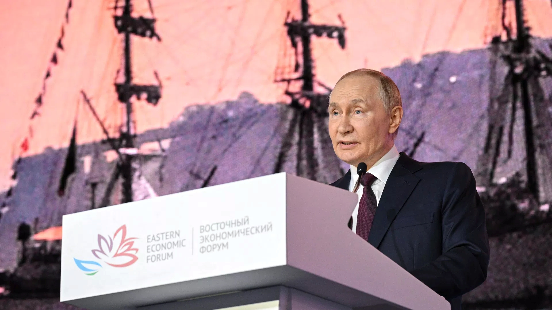 putin at the eastern economic forum in vladivostok on 5 september 2025