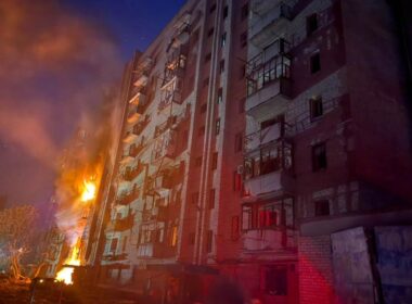 An apartment building hit in a Russian strike on Kostiantynivka on the evening of 13 August, 2026. Photo: Donetsk Region Prosecutor's Office