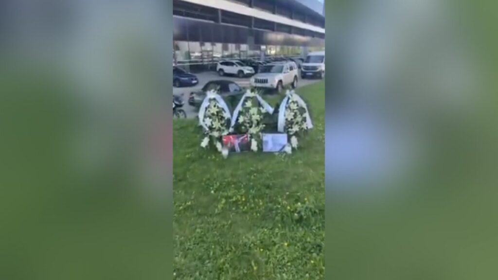 Funeral wreaths left outside the office of RSI Europe, a Vilnius-based drone manufacturer supplying Ukraine, in a suspected Russian-linked intimidation campaign targeting defense companies in Lithuania and Czechia. August, 2026. Screenshot: LNK Žinios via Delfi