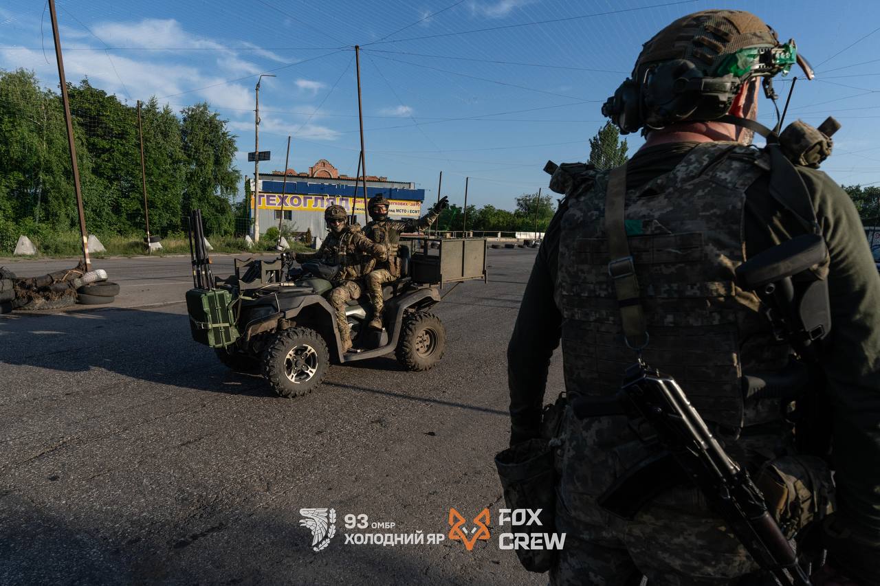 Soldiers of the 93rd Separate Mechanized Brigade’s Fox Crew prepare for a logistics run near the Kramatorsk–Kostiantynivka road in Donetsk Oblast. The unit, once focused on anti-tank warfare, now uses strike drones to disrupt Russian supply lines. Credit: 93rd Separate Mechanized Brigade / Fox Crew.