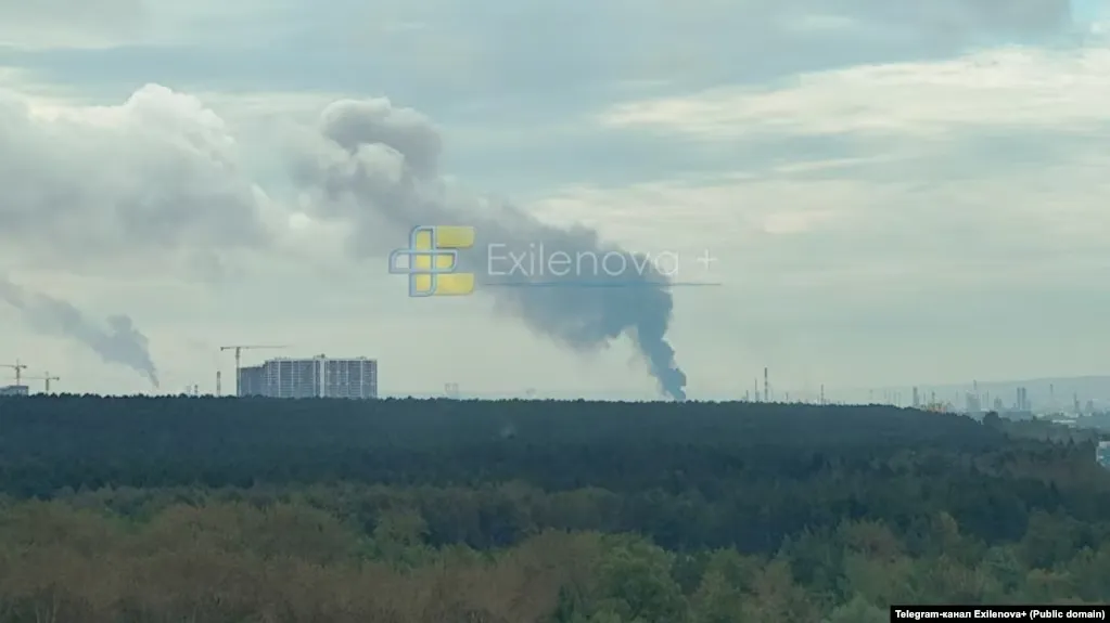 lukoil's perm refinery struck 1530 km ukraine's northern border kyiv confirms · post smoke rises over russia after ukrainian drone strike lukoil-permnefteorgsintez oil 21 2026 morning 08 exilenova ukraine news