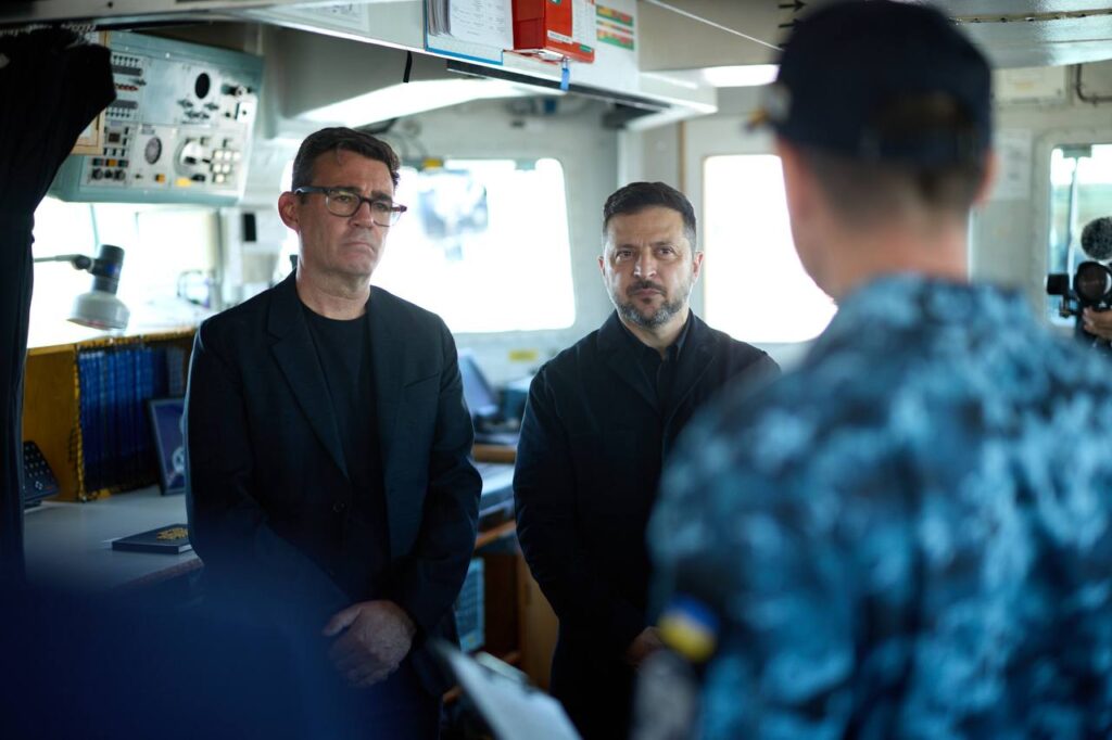 UK Prime Minister Andy Burnham and Ukrainian President Volodymyr Zelenskyy aboard the Ukrainian Navy’s Cherkasy minehunter at Portsmouth Naval Base, UK, 27 July 2026. Photo: Zelenskyy