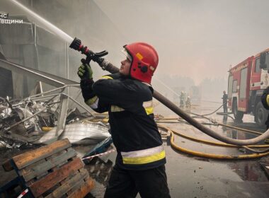 Ukrainian firefighters respond to a blaze at warehouses hit by a Russian drone strike in Kyiv Oblast’s Brovary district, 18 August 2026. Photo: Ukraine's State Emergency Service