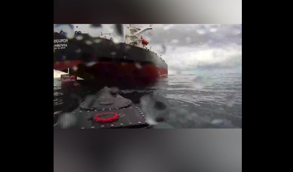Ukrainian weapon is approaching Russia's sanctioned Russian container ship Yanina. Source: Supernova+