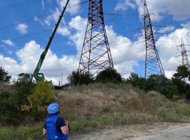 ukrainian technicians restored external power occupied zaporizhzhia nuclear plant after almost three weeks diesel · post iaea staff member watches repairs ferosplavna-1 line supplies 7 2026 hroczxbaoaa0tpe ukraine news reports