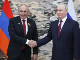 Nikol Pashinyan and Vladimir Putin meet in Bishkek
