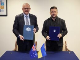 Anthony Albanese and Volodymyr Zelenskyy.