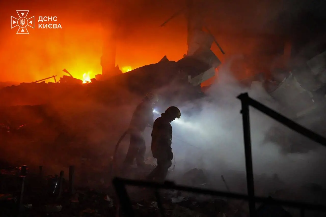 Russian strikes on Kyiv data centers leave 100,000 without service - News Directory 3