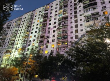 Apartment buildings in Kyiv damaged from an overnight Russian attack on 17 September 2026. Photo: Ukraine's State Emergency Service