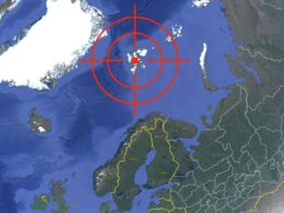 Svalbard in the crosshairs on a map. Collage: Euromaidan Press