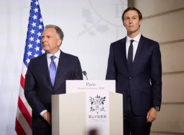 US envoys Steve Witkoff and Jared Kushner at the Coalition of the Willing summit at the Élysée Palace, 6 January 2026. Photo: Presidential Office
