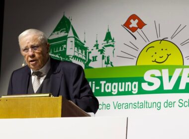 swiss voters crush neutrality initiative have ended sanctions against russia—69% say · post christoph blocher speaks svp event крістоф блохер фото des kantons zürich fb ukraine news ukrainian reports