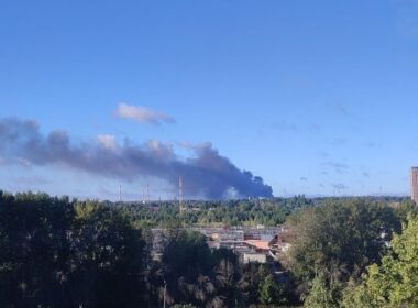 ukrainian drones took ryazan's blending unit after knocking out two its four crude units · post black smoke rising over ryazan oil refinery drone strike russia 6 2026 пожежа на