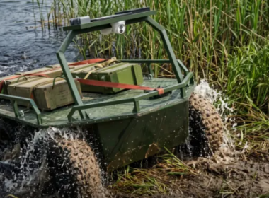 Ukraine's new amphibious ground drone. Source: Ukraine's Defense Ministry