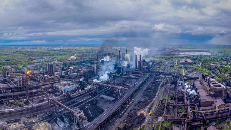 Ukraine’s largest steelworks halts operations after Russian strikes