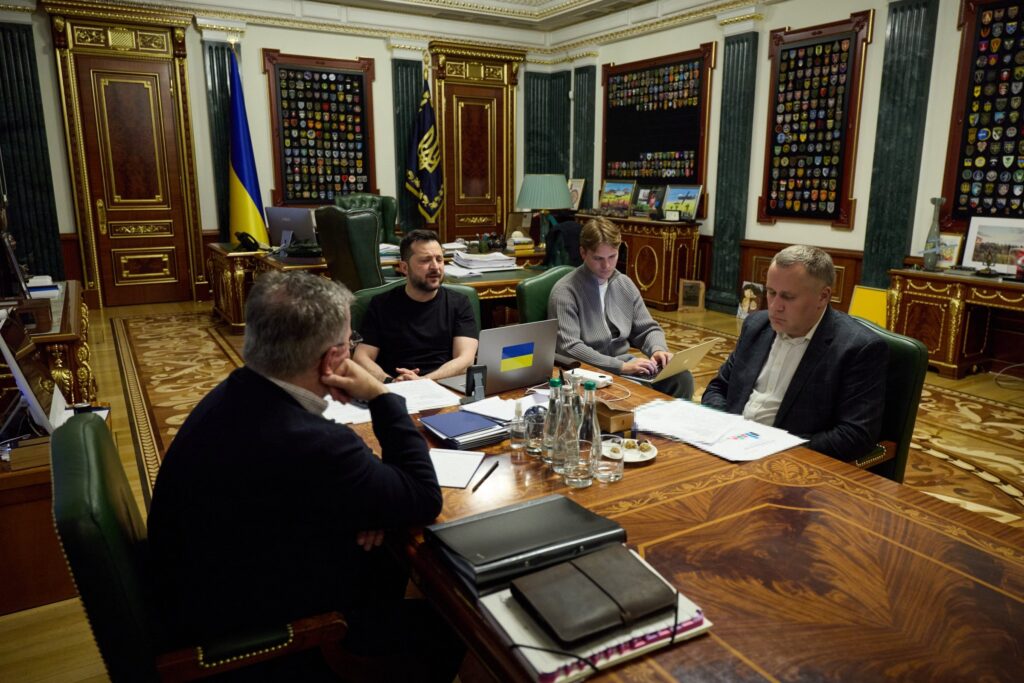 Germany, Ukraine to convene E3 security advisers as Russia targets energy grid